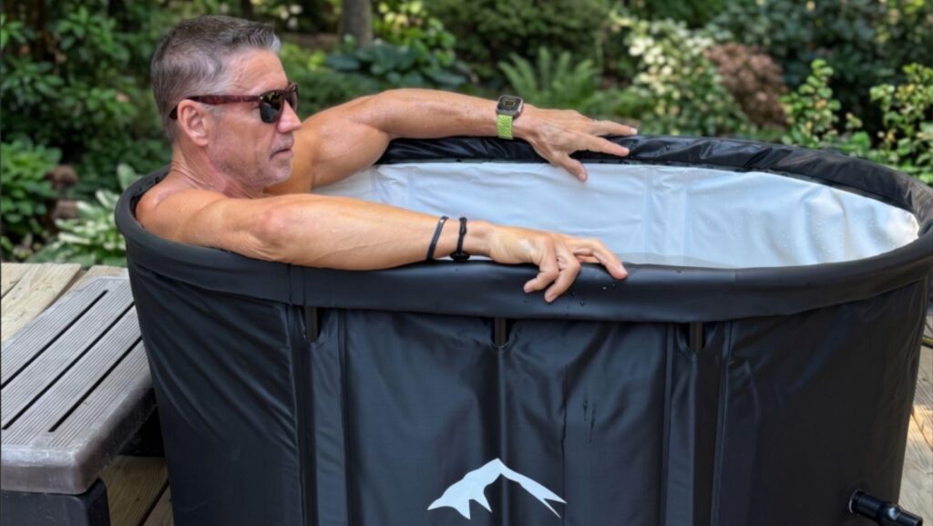 cold plunge benefits, fitness motivation techniques, discipline loop fitness, cold water immersion health, mental toughness training, fitness goal adherence, cold plunge recovery, habit formation fitness, athletic performance recovery, cold immersion routines