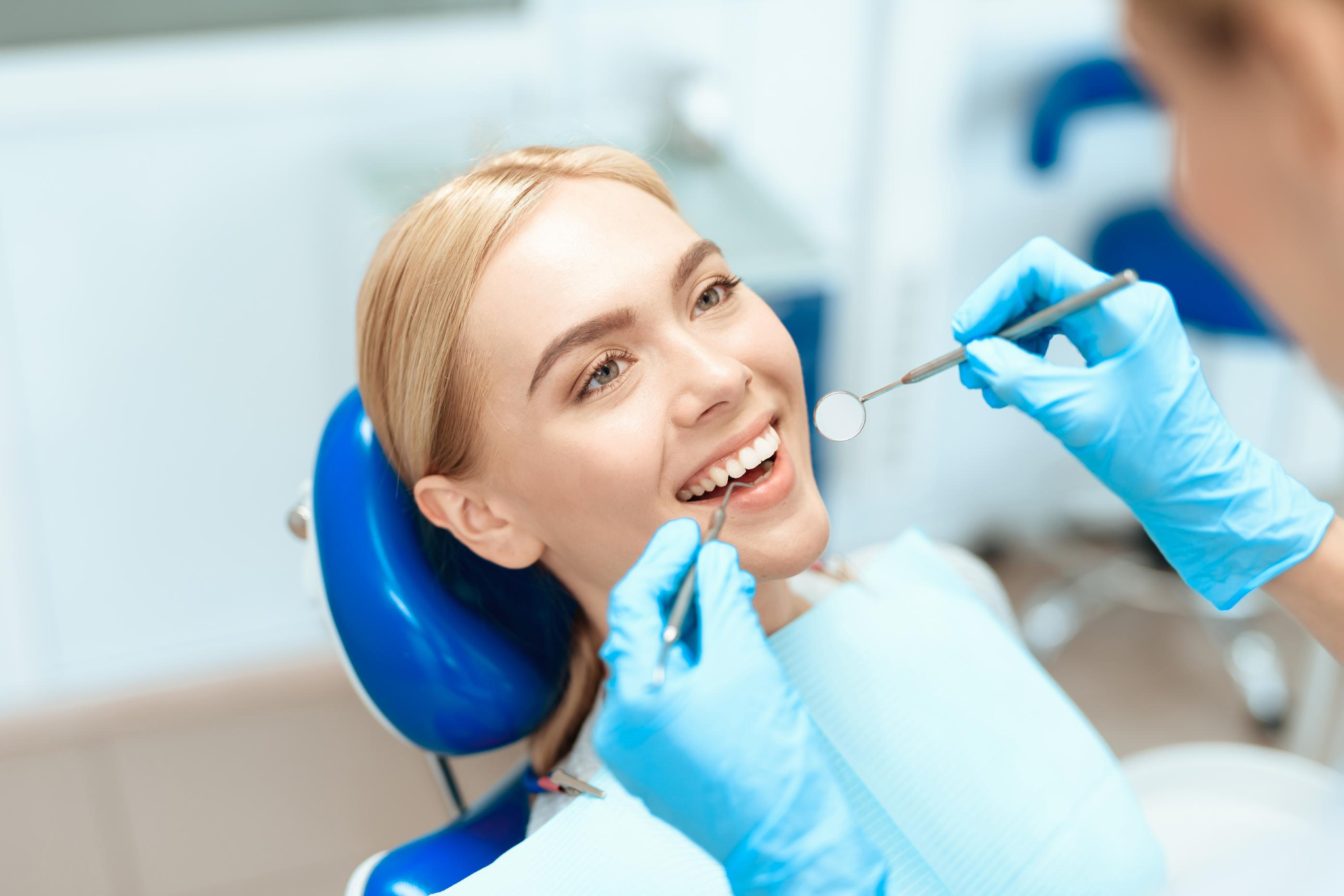 cosmetic dentistry, best cosmetic dentist, smile makeovers, dental veneers, teeth whitening, cosmetic dental clinics, dental implants, porcelain veneers, orthodontic options, smile transformation